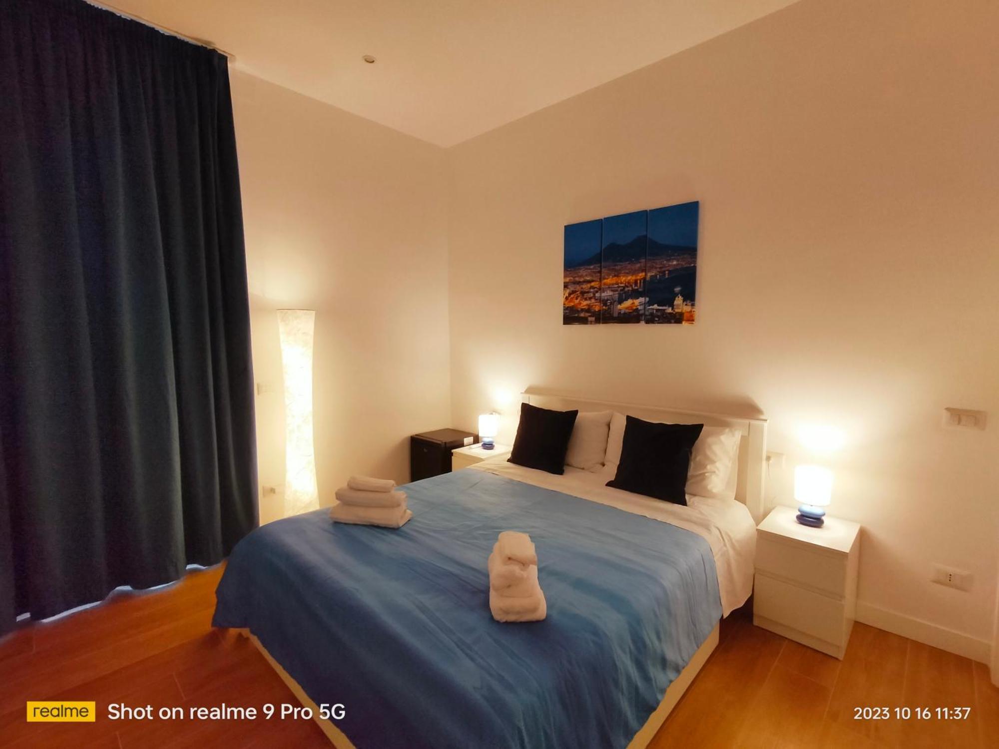 Le Follie Parthenopee Bed and Breakfast Neapel Exteriör bild